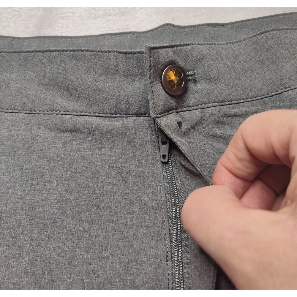 BLACK CLOVER RODGERS Men Size 40 Black‎ 9.5" Inseam Golf Shorts NEW - Picture 6 of 10